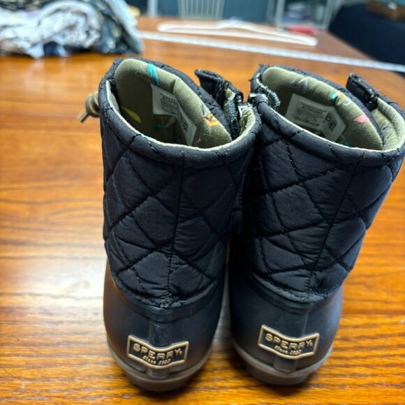 Like new Sperry Black Quilted Duck Boots size 7 Women's - Picture 3 of 6